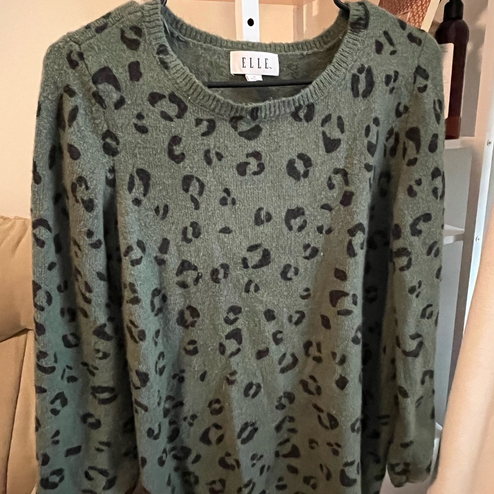 Elle Olive Leopard Print Sweater